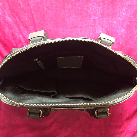 Coach Signature “Hampton” Shoulder Bag - Picture 3 of 5